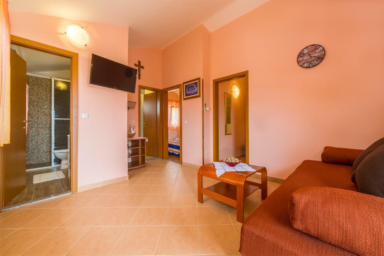 Holiday Home Ana Labin  المظهر الخارجي الصورة